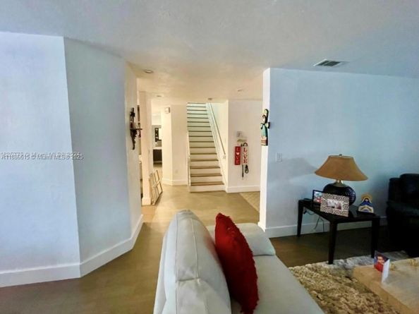155 S Granada Ave, Weston FL 33326