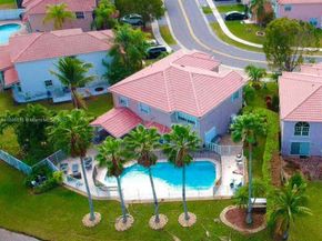 155 S Granada Ave, Weston FL 33326