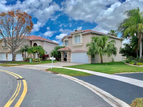 155 S Granada Ave, Weston FL 33326