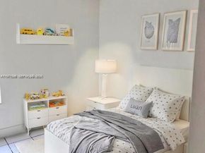 9678 Fontainebleau Blvd 111, Miami FL 33172