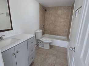 9678 Fontainebleau Blvd 111, Miami FL 33172