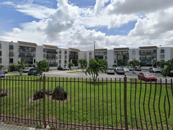 1300 SW 122nd Ave 1012, Miami FL 33184