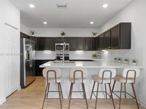 9380 W 33rd Ln, Hialeah FL 33018