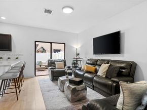 9380 W 33rd Ln, Hialeah FL 33018