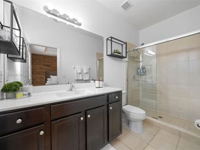 9380 W 33rd Ln, Hialeah FL 33018