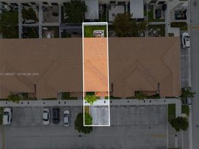 9380 W 33rd Ln, Hialeah FL 33018