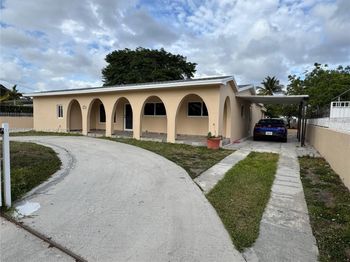 4701 SW 104th Ct