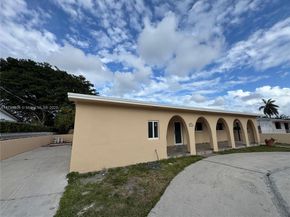 4701 SW 104th Ct, Miami FL 33165