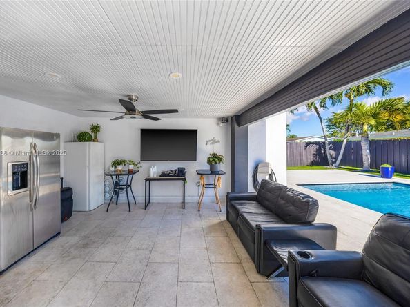 13215 SW 53rd St, Miami FL 33175