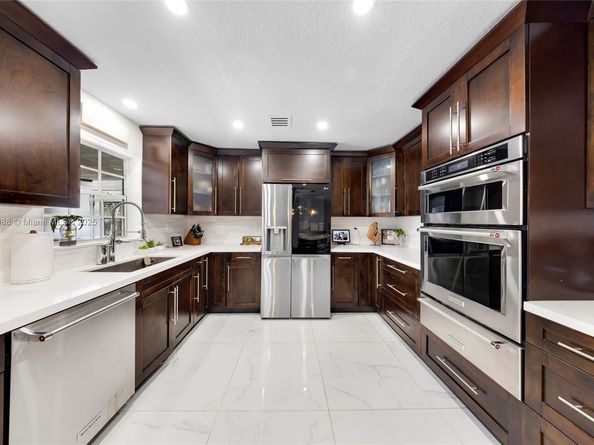 13215 SW 53rd St, Miami FL 33175
