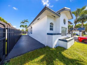 13215 SW 53rd St, Miami FL 33175