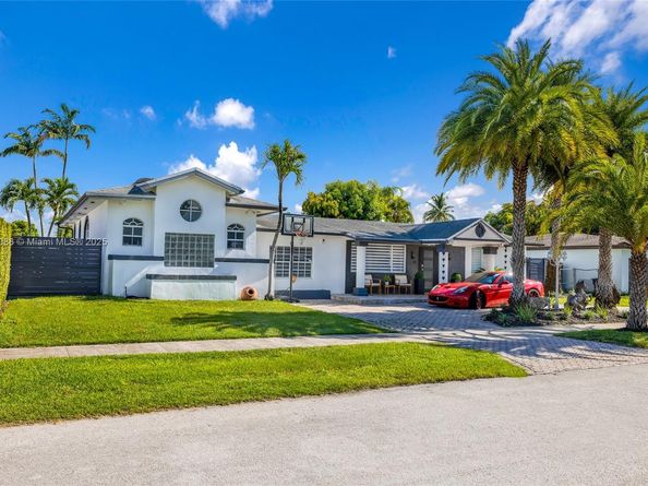 13215 SW 53rd St, Miami FL 33175