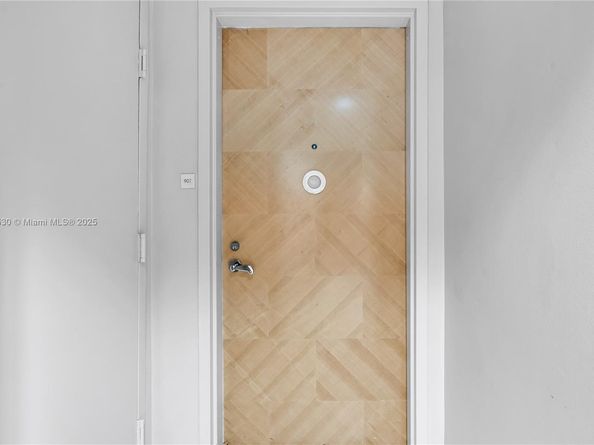 1500 Ocean Dr 907, Miami Beach FL 33139