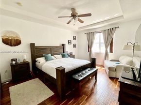 7472 NW 112th Path, Doral FL 33178