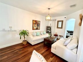 7472 NW 112th Path, Doral FL 33178