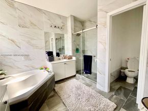 7472 NW 112th Path, Doral FL 33178