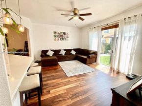 7472 NW 112th Path, Doral FL 33178