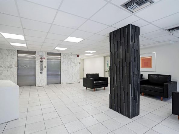 245 18th St 703, Miami Beach FL 33139
