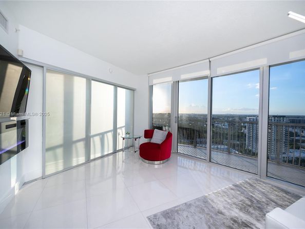 1750 N Bayshore Dr 2615, Miami FL 33132