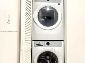 Undisclosed Address #A11906591, Homestead FL 33032