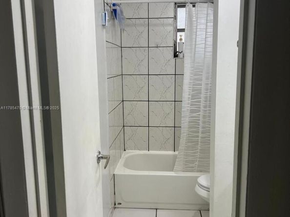1735 NE 164th St B203, North Miami Beach FL 33162