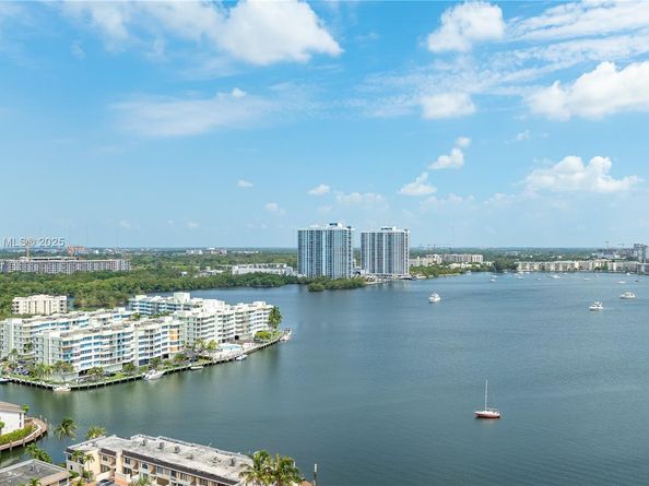 2821 NE 163th St 5J, North Miami Beach FL 33160