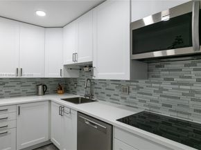 2821 NE 163th St 5J, North Miami Beach FL 33160