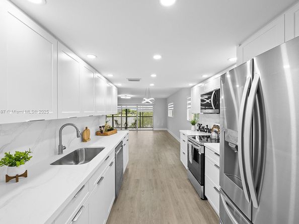1400 SW 137th Ave 312F, Pembroke Pines FL 33027
