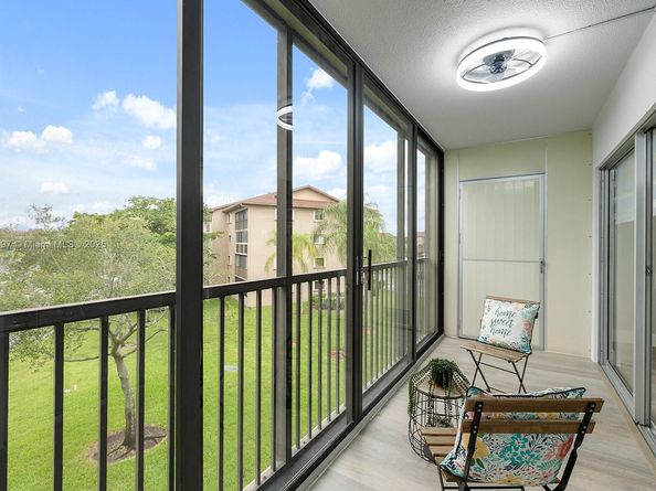 1400 SW 137th Ave 312F, Pembroke Pines FL 33027