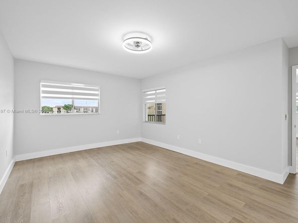 1400 SW 137th Ave 312F, Pembroke Pines FL 33027