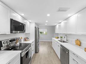 1400 SW 137th Ave 312F, Pembroke Pines FL 33027