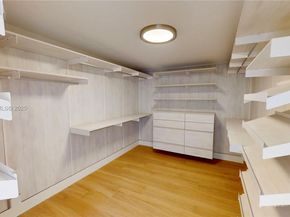 6011 Maynada St, Coral Gables FL 33146