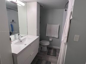 2761 S Oakland Forest Dr 103, Oakland Park FL 33309
