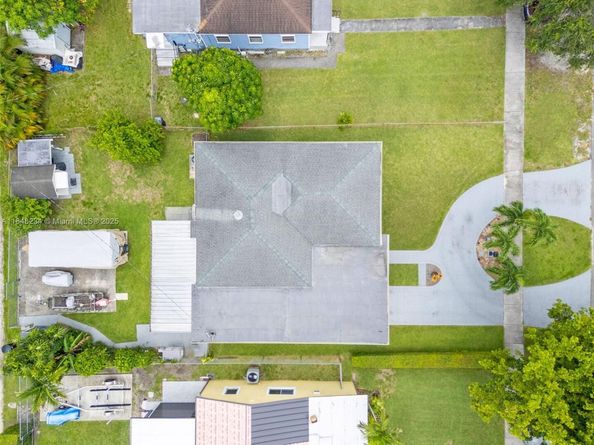 249 Carlisle Dr, Miami Springs FL 33166
