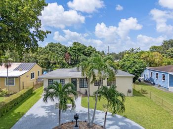 249 Carlisle Dr