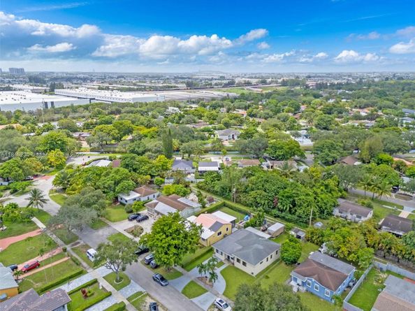 249 Carlisle Dr, Miami Springs FL 33166