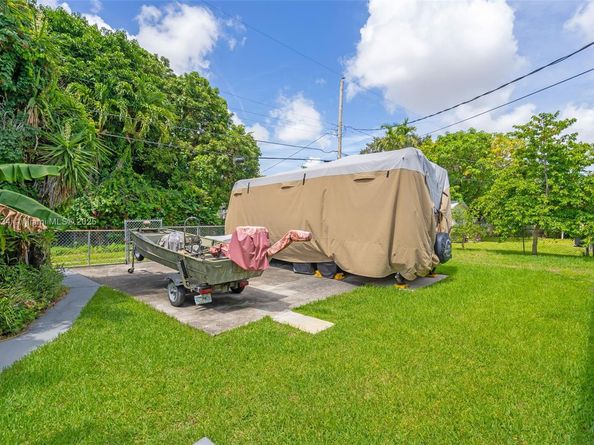 249 Carlisle Dr, Miami Springs FL 33166