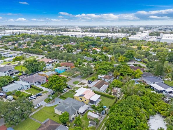 249 Carlisle Dr, Miami Springs FL 33166