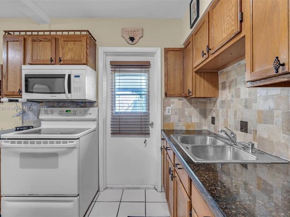 249 Carlisle Dr, Miami Springs FL 33166