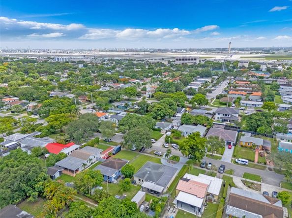 249 Carlisle Dr, Miami Springs FL 33166