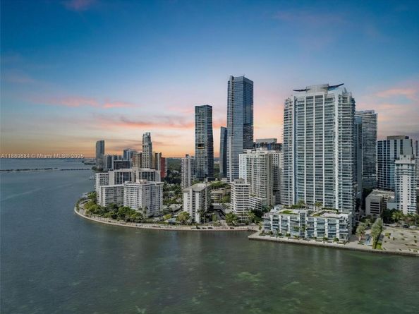 1331 Brickell Bay Dr 502, Miami FL 33131