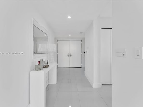 1331 Brickell Bay Dr 502, Miami FL 33131