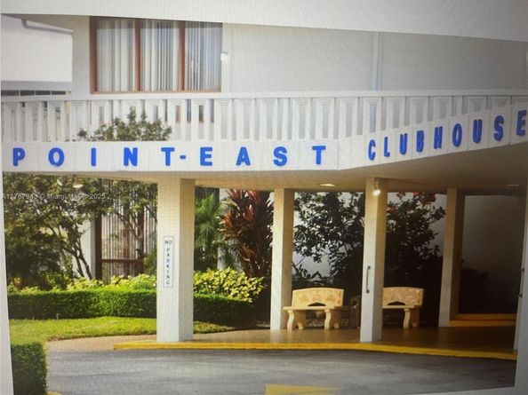 2910 Point East Dr M414, Aventura FL 33160