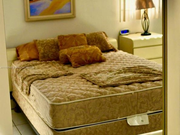 2910 Point East Dr M414, Aventura FL 33160