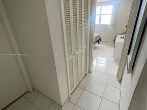 2910 Point East Dr M414, Aventura FL 33160