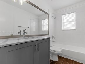 16859 SW 1st Mnr, Pembroke Pines FL 33027
