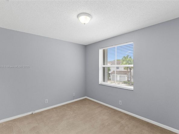 16859 SW 1st Mnr, Pembroke Pines FL 33027