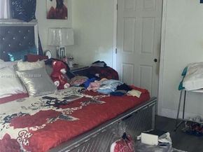 4969 SW 7th St, Margate FL 33068