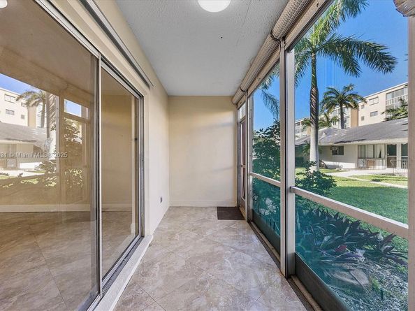 219 NE 14th Ave 101, Hallandale Beach FL 33009