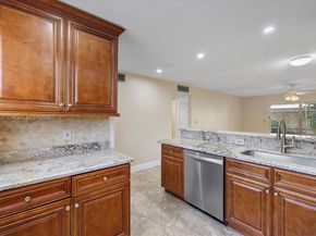 219 NE 14th Ave 101, Hallandale Beach FL 33009